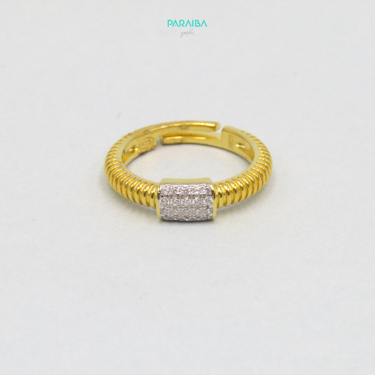 Anello fede con pavè rettangolare