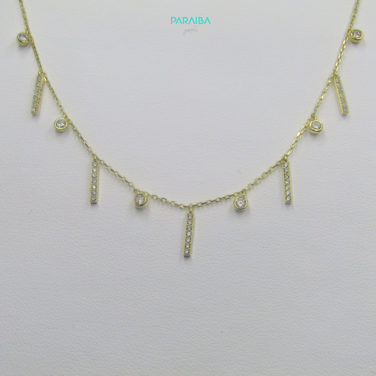 Collana linea e punto luce alternato centrale