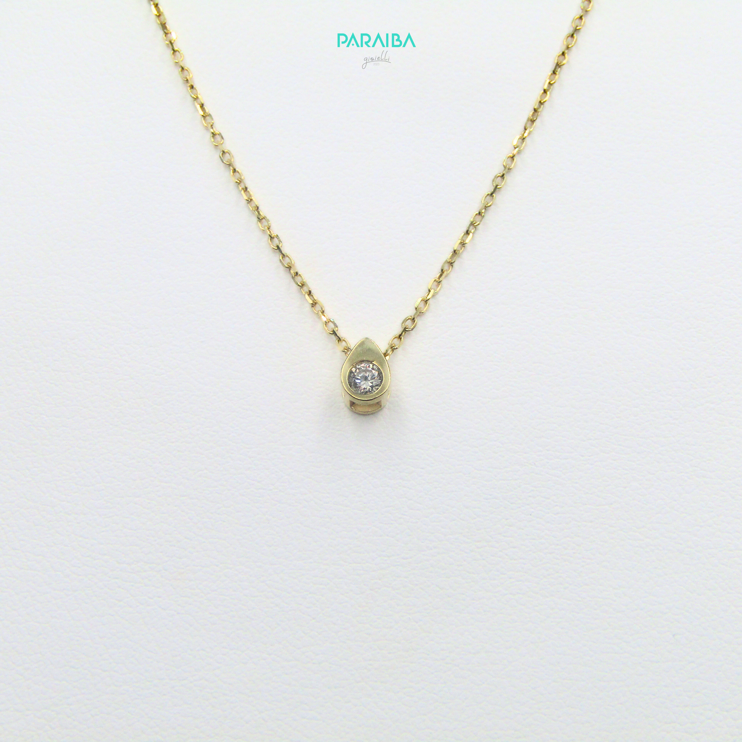 Collana pendente a goccia con punto luce