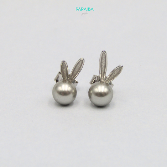 Orecchini a perno perla e orecchie coniglio