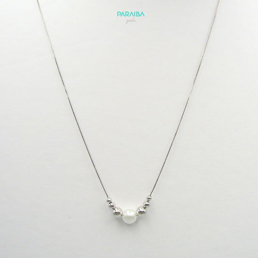Collana veneziana con palline lisce centrali e perla