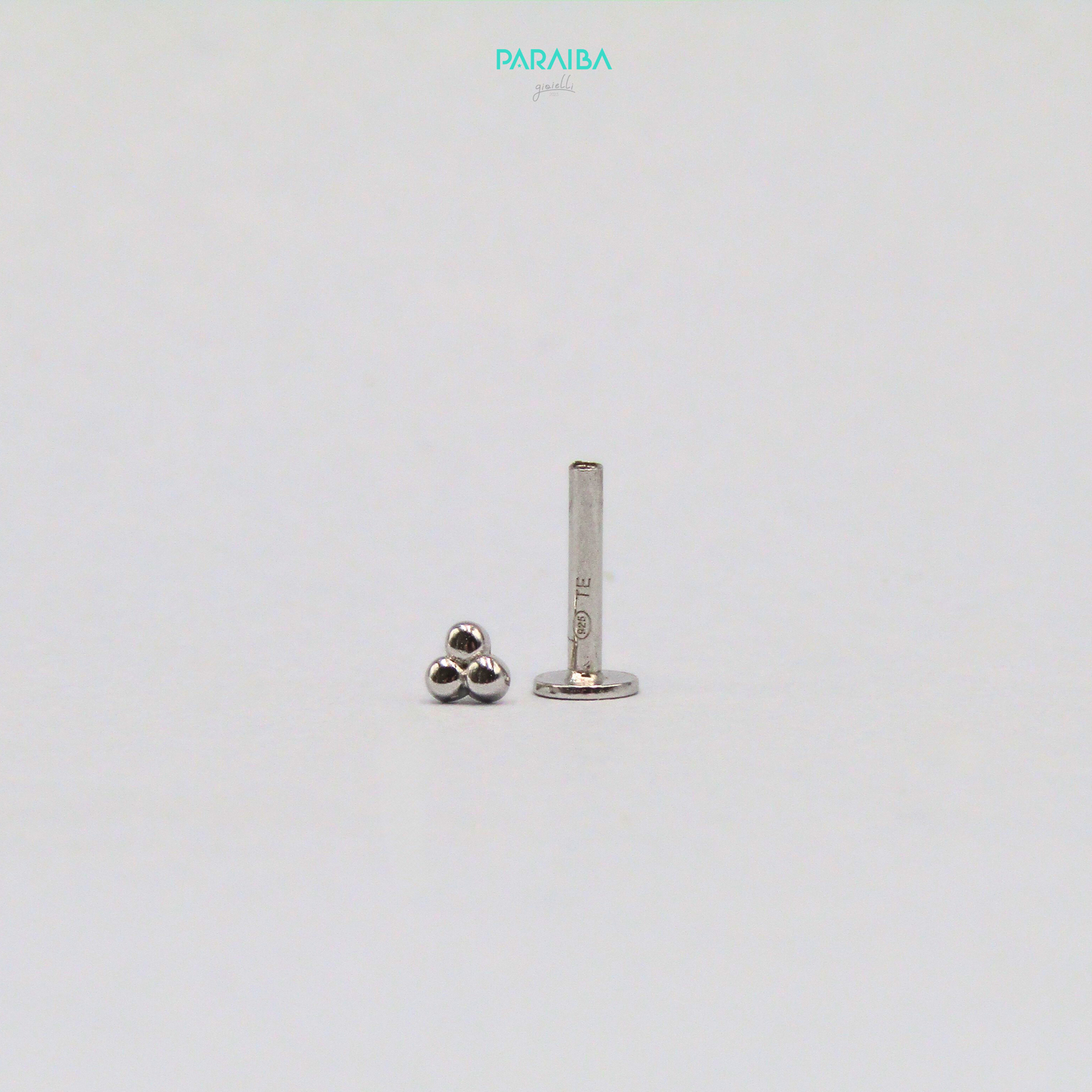 Pearl earring