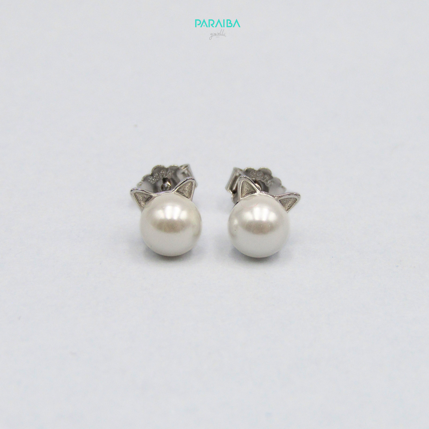 Pearl and cat ear stud earrings