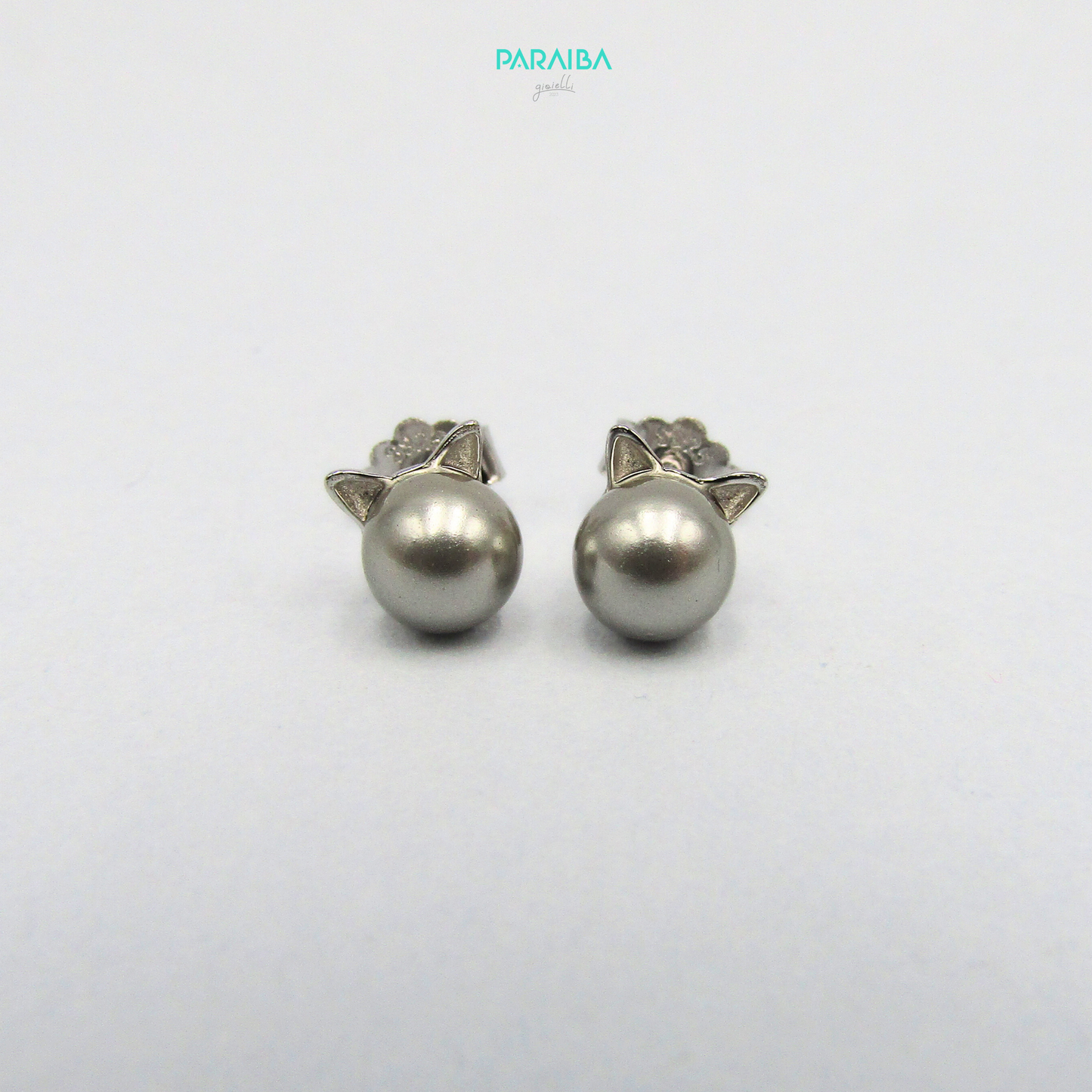 Pearl and cat ear stud earrings