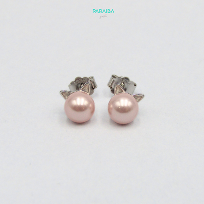 Pearl and cat ear stud earrings